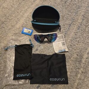 Eazyrun Polarized Sports Sunglasses White/Blue Cycling Running Golf + Full Kit.
